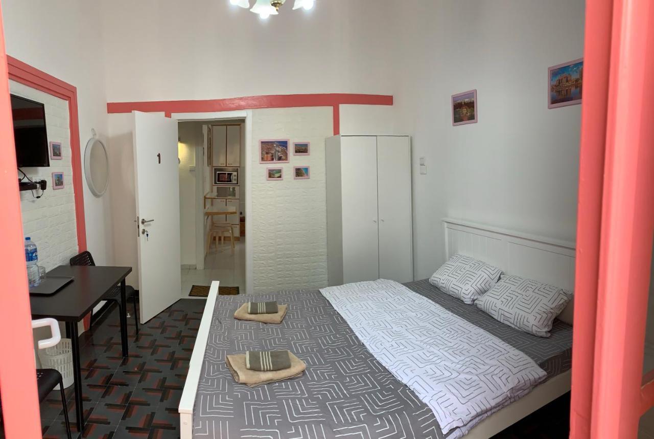 Guesthouse Comfy - Separate Rooms In The Apartment For A Relaxing Holiday ハイファ エクステリア 写真