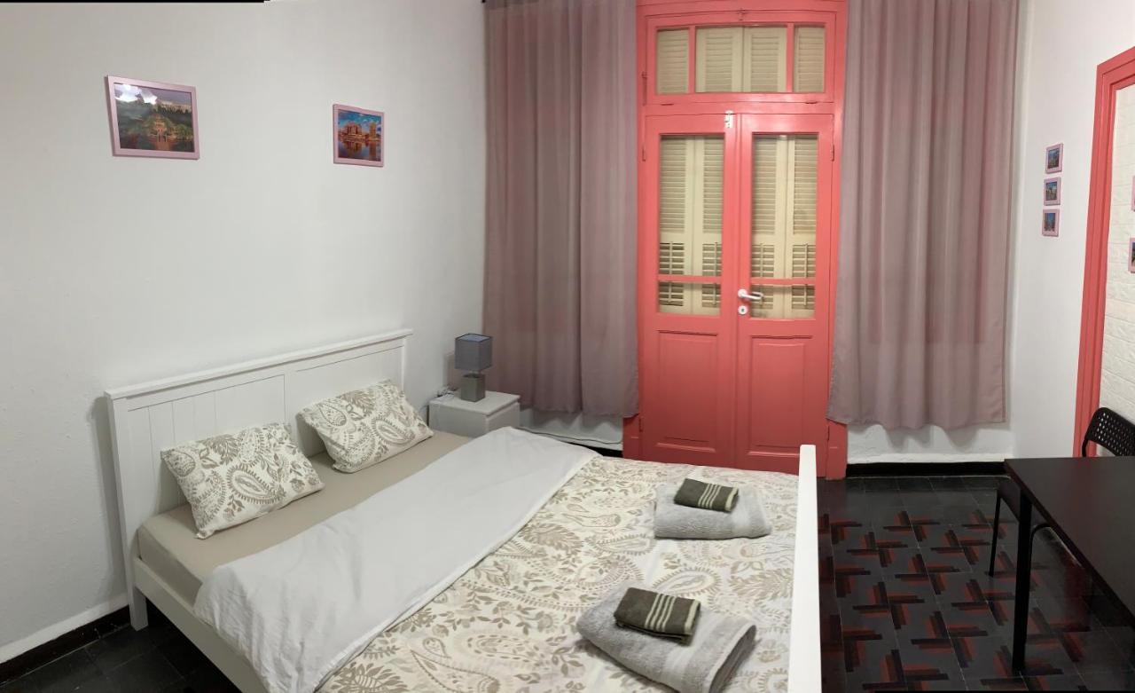 Guesthouse Comfy - Separate Rooms In The Apartment For A Relaxing Holiday ハイファ エクステリア 写真