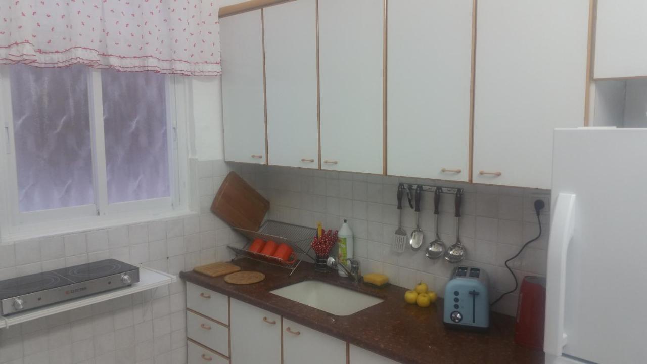 Guesthouse Comfy - Separate Rooms In The Apartment For A Relaxing Holiday ハイファ エクステリア 写真