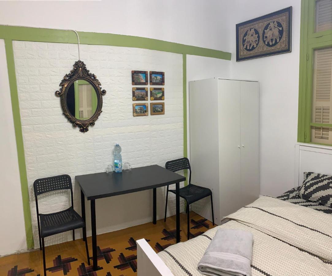 Guesthouse Comfy - Separate Rooms In The Apartment For A Relaxing Holiday ハイファ エクステリア 写真