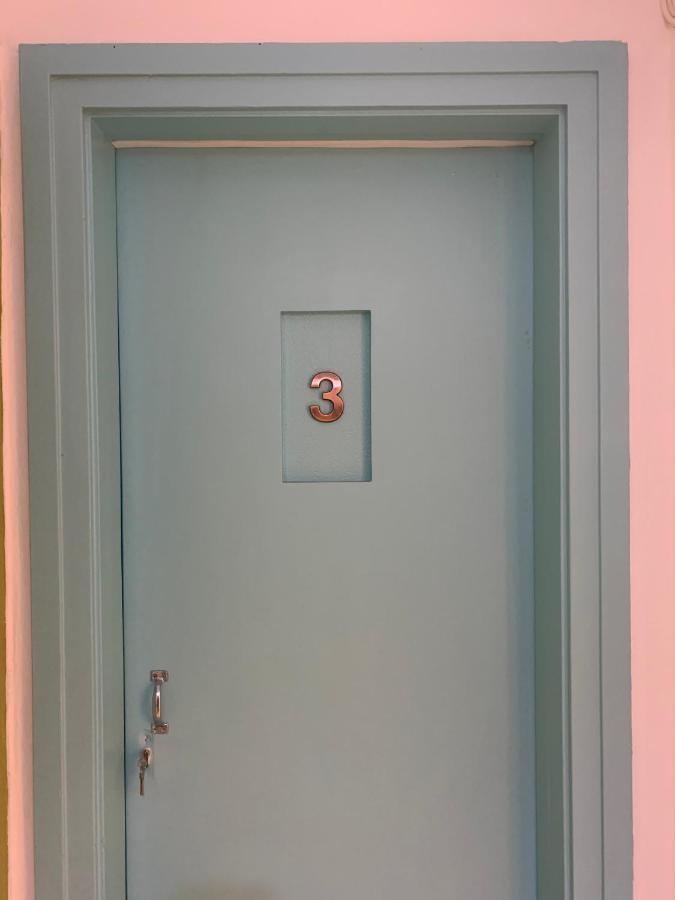 Guesthouse Comfy - Separate Rooms In The Apartment For A Relaxing Holiday ハイファ エクステリア 写真